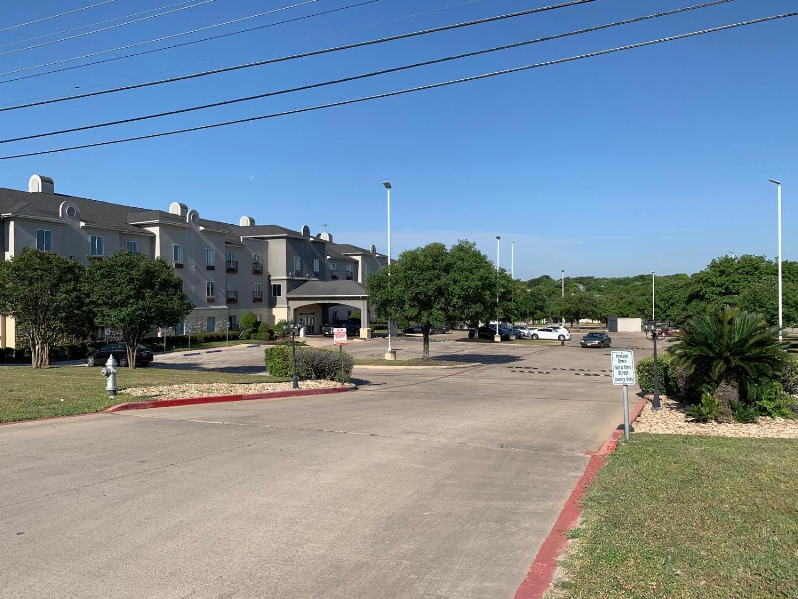 Country & By Radisson, Austin North Pflugerville , Tx Round Rock